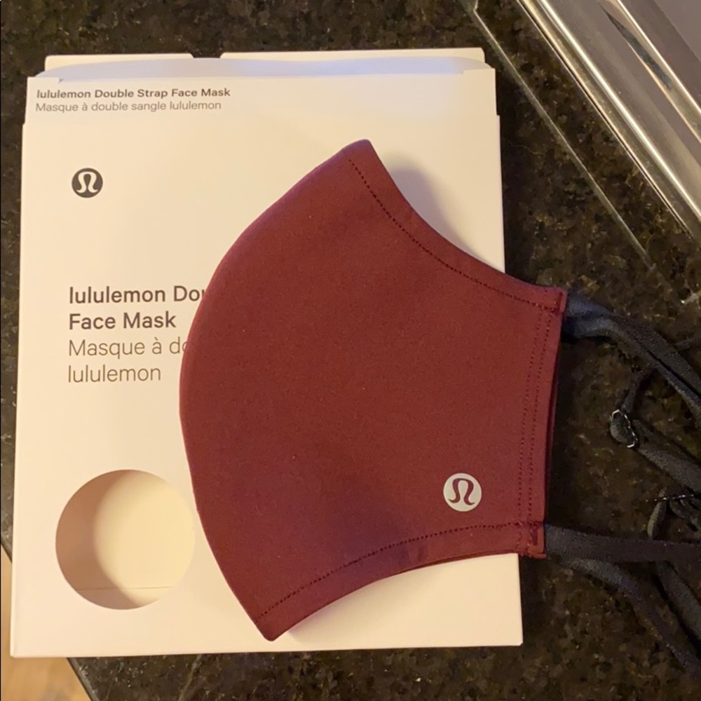Lululemon mask